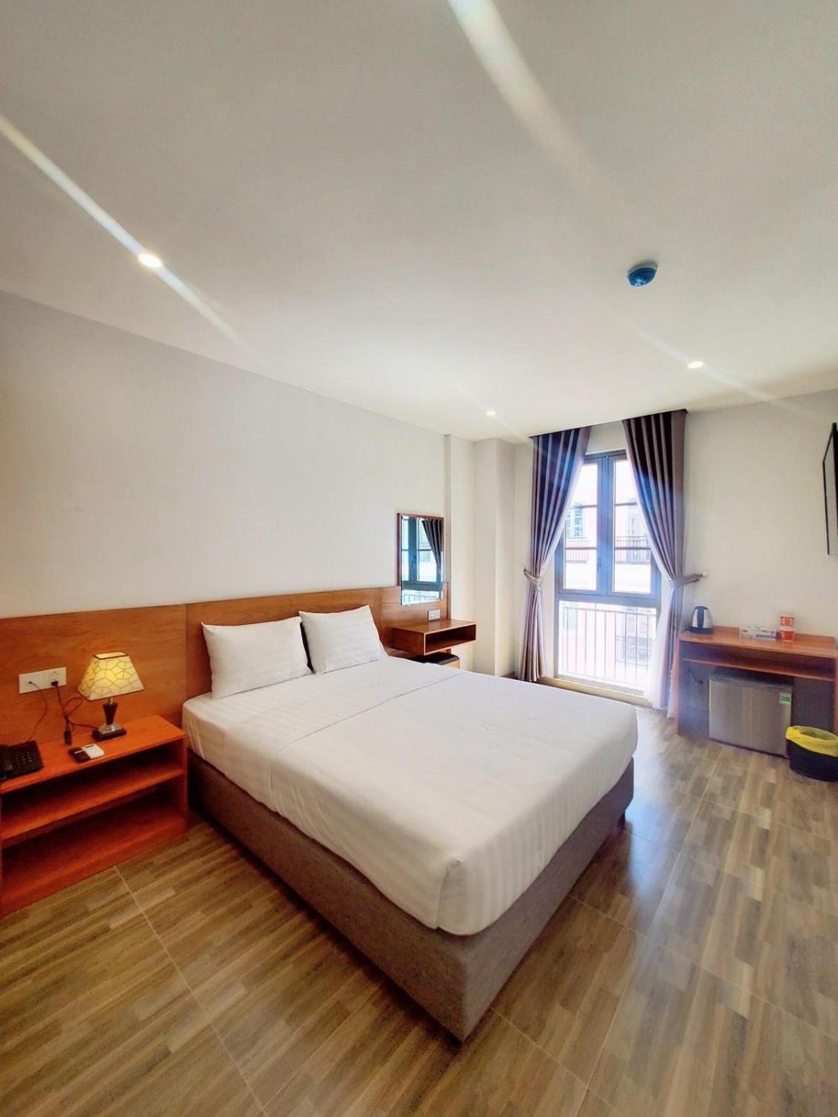 Sky Hotel 두옹 동 외부 사진